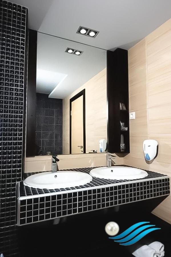 Biser Hotel Derventa Kültér fotó